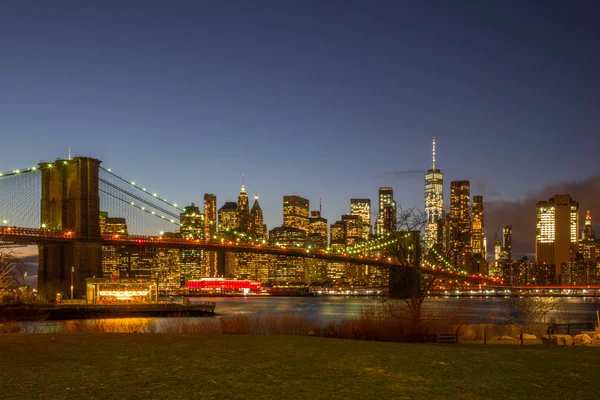 Uitzicht Brooklyn Bridge Manhattan Vanaf Oever Van East River Bij — Stockfoto