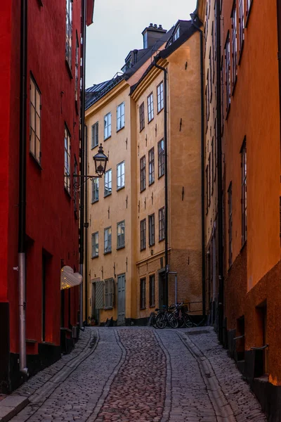 Vecchia Strada Acciottolata Con Case Colorate Stoccolma Mattino — Foto Stock