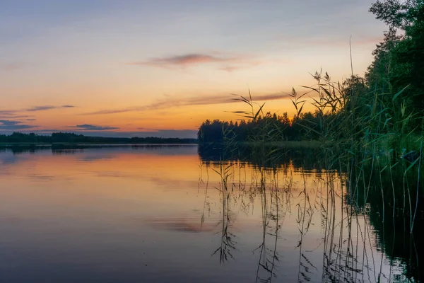 Reflexões Sobre Águas Calmas Lago Saimaa Finlândia Pôr Sol — Fotografia de Stock