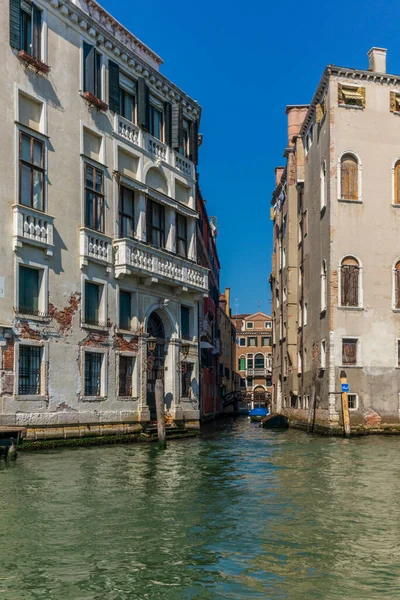 Entrances Water Channels Old Palaces Venice Seen Gondola — Stock Photo, Image