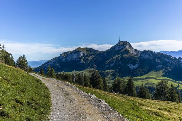 Alpy Stajniami Dla Krów Domkami Letniskowymi Szczycie Gór Appenzeller Jesienią — Zdjęcie stockowe