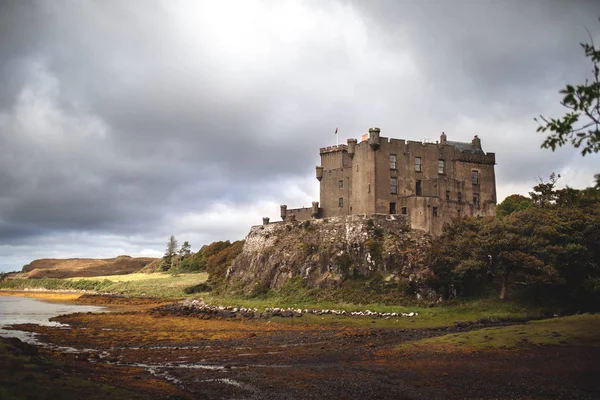 Dunvegan Kalesi