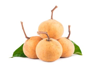 Olgun Noel Baba meyve grubu ve beyaz arka planda yeşil Noel Baba yaprağı izole tarımsal gıda ekme