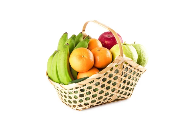 Madarin Apelsin Guava Frukt Banan Och Rött Äpple Presentkorg Vit — Stockfoto