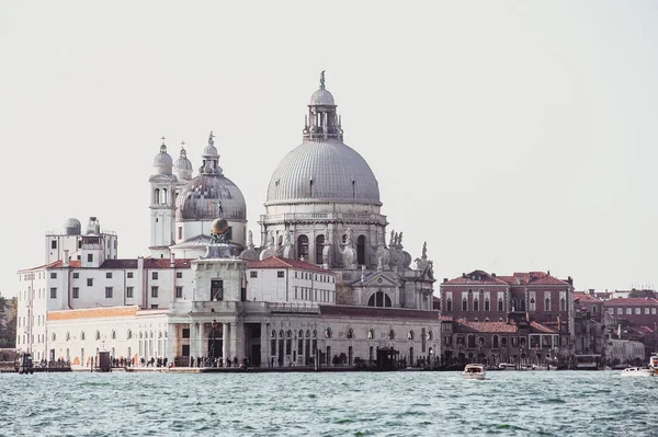 Venedig, Italien. Blick auf Santa Maria della Salute. Jahrgang getönte p — Stockfoto