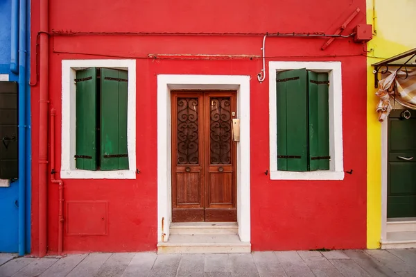 Famous colorful buildings in Burano, Italy — Stock Photo, Image