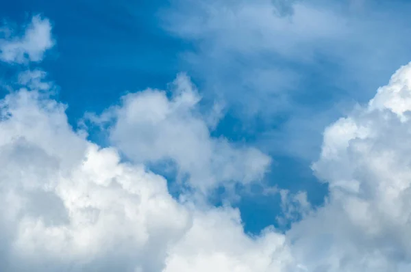 아름다운 클로 디 하늘. 자연환경 — 스톡 사진