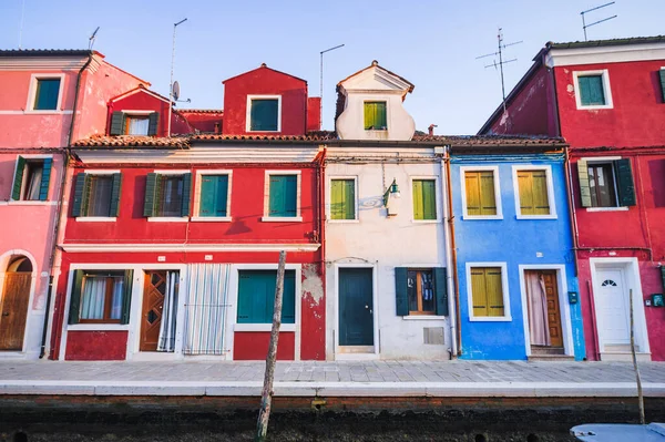 Burano Itália Novembro 2017 Famosos Edifícios Coloridos — Fotografia de Stock