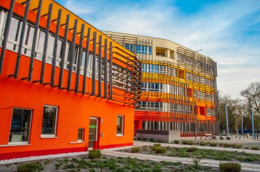 Viyana, Avusturya - 2 Nisan 2019: Viyana Ekonomi ve İş Üniversitesi 'nin ünlü modern binaları.