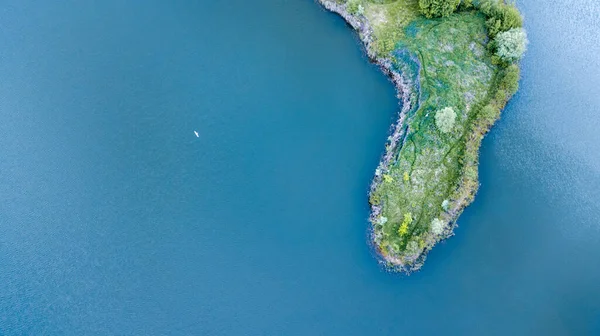 Amazing Aerial View Green Island Blue Water Drone Shot Natural — Stock Photo, Image