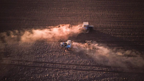 Vue Aérienne Tracteur Combiner Champ Culture Coup Drone Image Avec — Photo