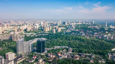 Hava şehri manzarası. Kiev, Ukrayna ve İHA görüntüsü