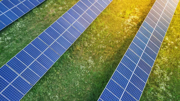 Aerial View Solar Panels Green Lawn Drone Shot Bird Eye — Stock Photo, Image