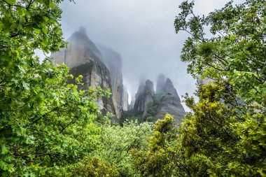 Yunanistan 'ın Meteora kentindeki taşlı manastırlarda