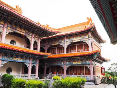 Çin mimarisi tarzı tapınak adı Nontaburi İl Tayland at Wat Borom Raja Kanjanapisek (Wat Leng Nei Yi 2).