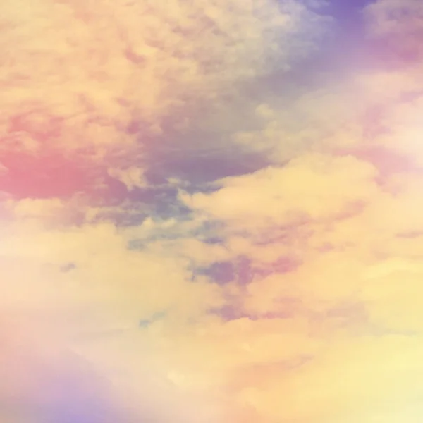 Abstrakte Bunte Himmel Hintergrund Mit Weißen Wolken Vintage Filter Effekt — Stockfoto