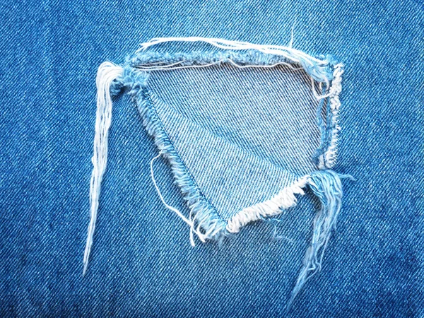 Närbild Rippade Sönderrivna Mönster Ljus Blå Denim Jeans Textur Och — Stockfoto