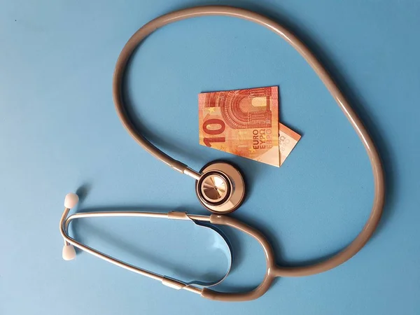 Investimento Cuidados Saúde Dinheiro Europeu Estetoscópio Para Verificação Médica — Fotografia de Stock