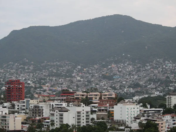 Tropikal iklime sahip büyüyen şehir
