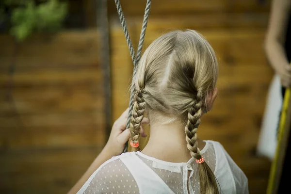 Peinado Infantil Para Niñas Colas Caballo Trenzas —  Fotos de Stock