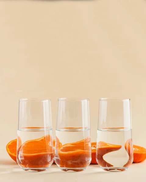 Tangerine Glasses Water Distorted Image Water Art Concept Trending Photo — Stock Photo, Image