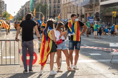 Barselona, İspanya; 11 Eylül 2020: Katalonya 'nın ulusal ikiz yoğunluğu, koronavirüs nedeniyle sıkı güvenlik tedbirleri altında (COVID _ 19)