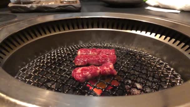 오사카의 일본식 바베큐 — 비디오