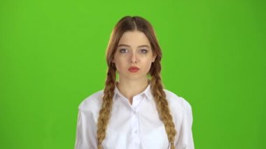 Kız kur yapıyor. Yeşil ekran