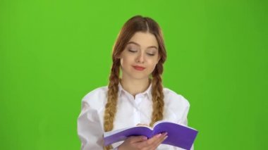 Öğrenci Not defteri ile kaydırılır. Yeşil ekran