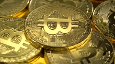 Fiziksel altın bitcoin sikke yavaş yavaş döner. Makro çekim