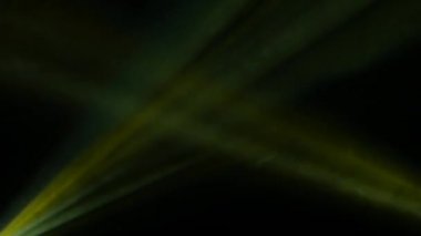 Mavi lazer ışınları ve duman ile sahne spot