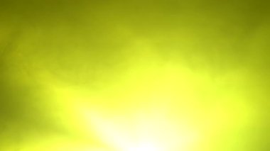 Çok renkli duman siyah zemin ışık ışınları