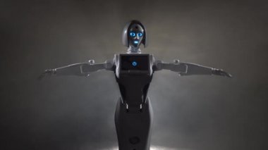 Robot kendi etrafında dönüyor. Siyah duman arka plan