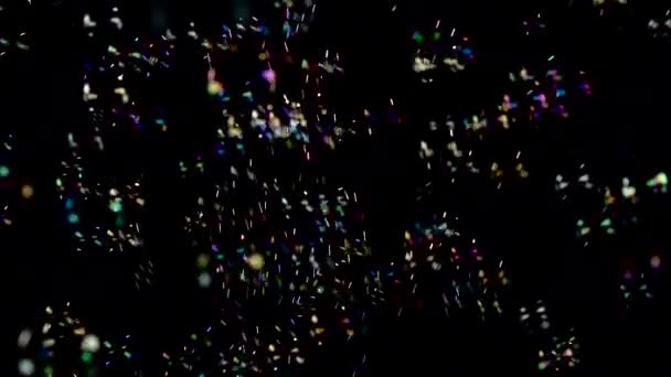 Pequeñas burbujas de jabón redondo transparente vuelan muy rápido. En cámara lenta. Fondo negro — Vídeo de stock