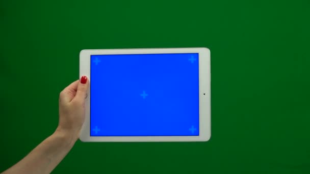 Laptop with isolated green screen — Stock Video