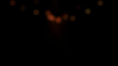 Yanıp sönen bokeh parlak parti ışıkları ile soyut bulanıklık. Yavaş hareket