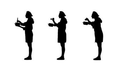 Üniformalı üç siyah aşçı kadın silueti yemek deniyor..