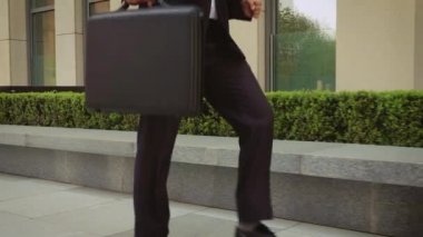 Mutlu Başarılı İşadamı Kablosuz Kulaklıklar Dancing