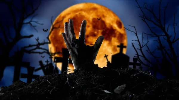 Spooky kerkhof met zombie hand komen uit de grond — Stockfoto