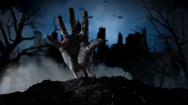 Spooky kerkhof met zombie hand komen uit de grond — Stockfoto