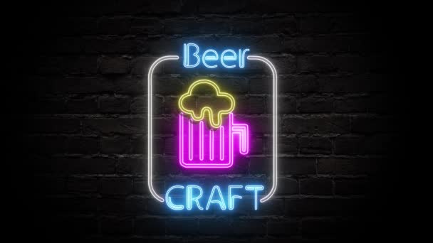 Bière artisanale néon panneau lumineux sur fond de mur de briques. Grande animation de concept de boucle de test lumineux. Style vintage . — Video