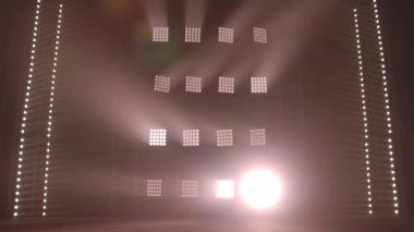 Işıklandırma ekipmanı. Işıklandırma efektleri. Dinamik ışık