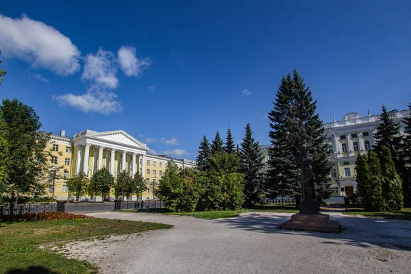 Historický Kazan Létě Pozadí Letní Oblohy Mraky — Stock fotografie