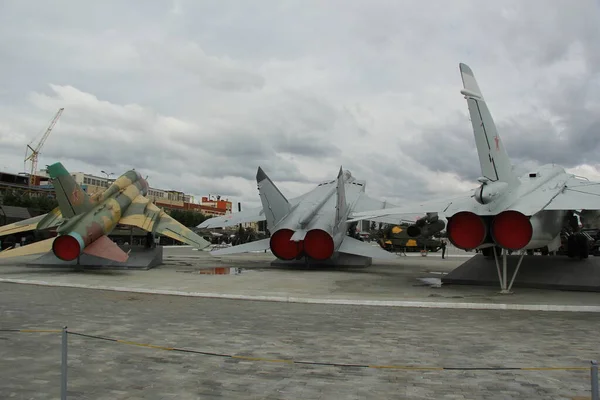 Szabadtéri Múzeum Kiállítási Komplexum Katonai Repülés Verkhnyaya Pyshma — Stock Fotó
