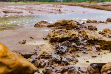 Havaya ve radyasyon kimyasal atık nehirlerine kimyasal salınımlardan sonra çevresel dışlama bölgesi