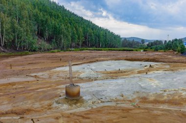Havaya ve radyasyon kimyasal atık nehirlerine kimyasal salınımlardan sonra çevresel dışlama bölgesi