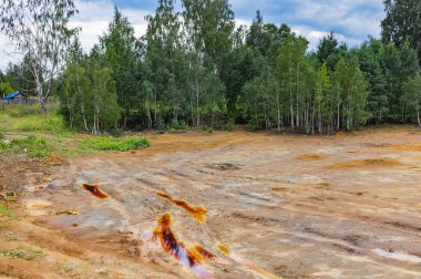 Havaya ve radyasyon kimyasal atık nehirlerine kimyasal salınımlardan sonra çevresel dışlama bölgesi