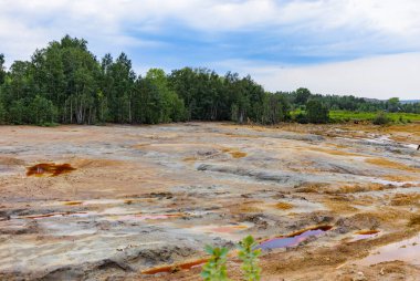 Havaya ve radyasyon kimyasal atık nehirlerine kimyasal salınımlardan sonra çevresel dışlama bölgesi