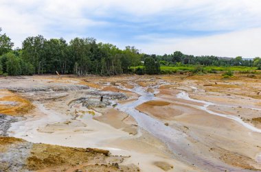 Havaya ve radyasyon kimyasal atık nehirlerine kimyasal salınımlardan sonra çevresel dışlama bölgesi