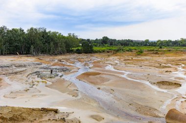 Havaya ve radyasyon kimyasal atık nehirlerine kimyasal salınımlardan sonra çevresel dışlama bölgesi
